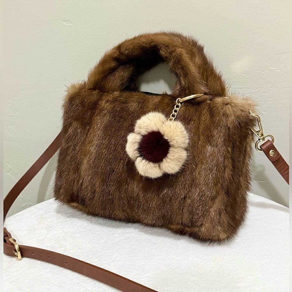 Handmade Real Muskrat Fur Top Handles Satchel With Mink Fur Flower Bag Charm